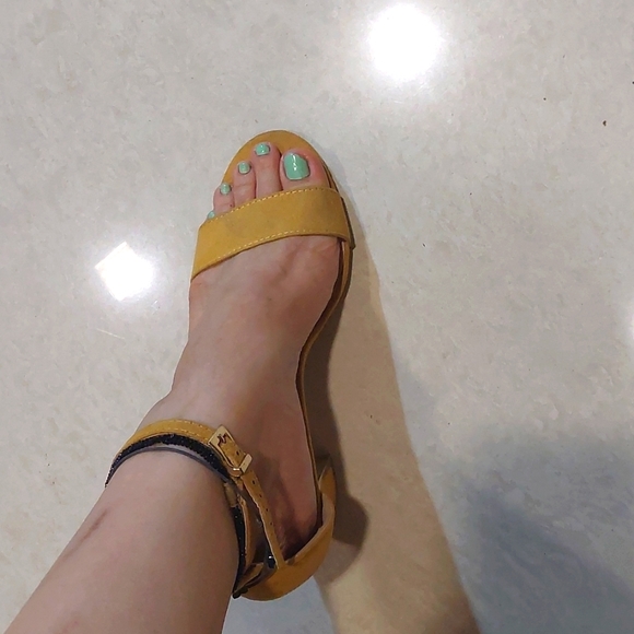 Max Brand Sandals - Mustard Yellow Color - Picture 4 of 5